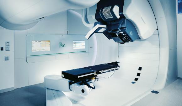 Proteus®ONE est la solution compacte de protonthérapie d’IBA équipée de la technologie IMPT (Intensity Modulated Proton Therapy).